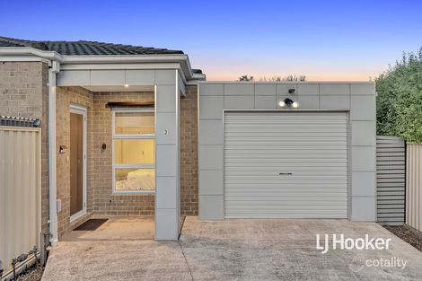Property photo of 3/8 Marseilles Way Point Cook VIC 3030