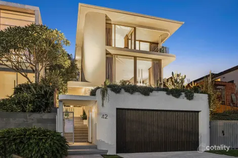 42 Clements St, Russell Lea, NSW 2046