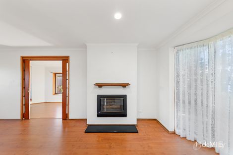 Property photo of 207 Heagney Crescent Gilmore ACT 2905