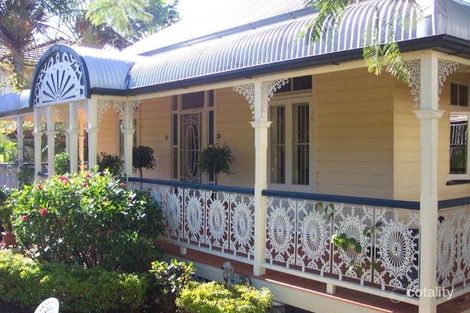 53 Hawthorne Rd, Hawthorne, QLD 4171