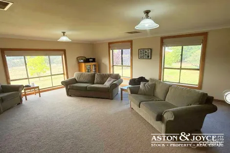 Property photo of 35 Murrays Lane Grenfell NSW 2810