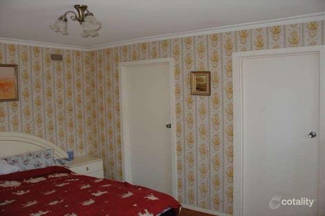 Property photo of 14 Cyprus Street Eumemmerring VIC 3177