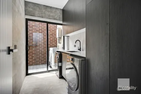 Property photo of 44 Apsley Drive Mickleham VIC 3064