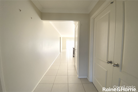 Property photo of 22 Henry Place Young NSW 2594