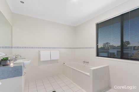 Property photo of 20 Champagne Boulevard Helensvale QLD 4212