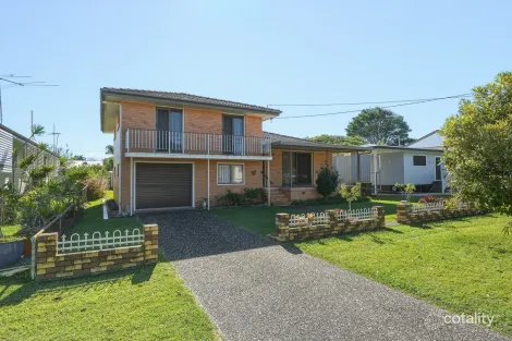 9 Kabura St, Clontarf, QLD 4019