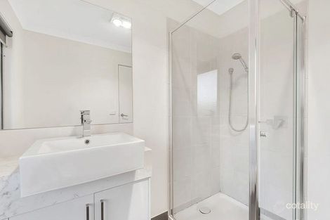 Property photo of 18 Brunswick Crescent Craigieburn VIC 3064