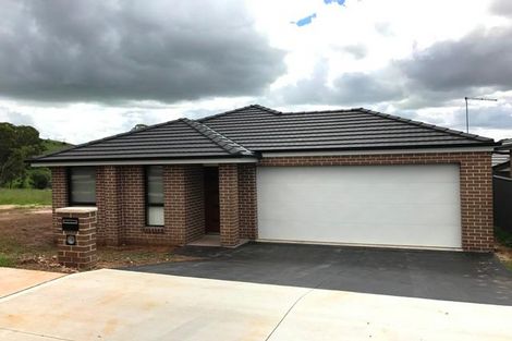 167 Southern Cross Ave, Middleton Grange, NSW 2171