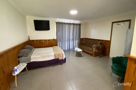 Property photo of 10 Cuthbert Crescent Edensor Park NSW 2176