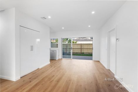 Property photo of 6B Beverley Grove Mount Waverley VIC 3149