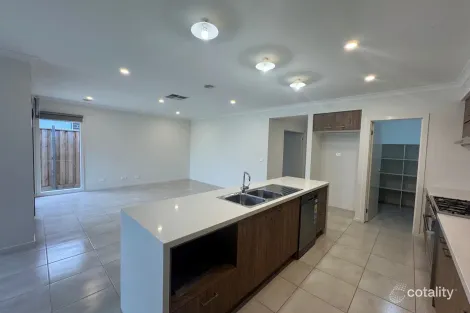 Property photo of 21 Rowands Street Mount Duneed VIC 3217