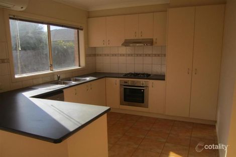 Property photo of 29 Higgs Circuit Sunbury VIC 3429