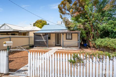 19 Ward St, Lamington, WA 6430