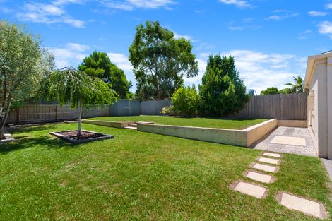 Property photo of 23 Jarrah Court Pakenham VIC 3810