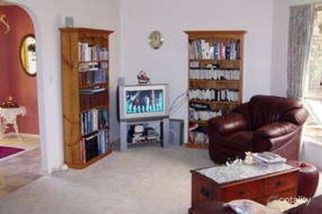 Property photo of 47 Bowerbird Avenue Eli Waters QLD 4655