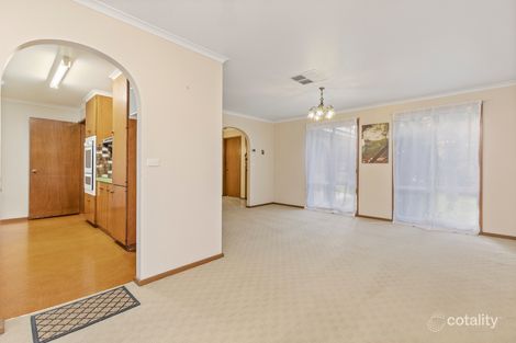 Property photo of 31 Gregory Crescent Lake Albert NSW 2650