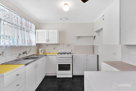 Property photo of 137 Andrew Smith Drive Parafield Gardens SA 5107