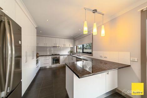 Property photo of 8 Ambrosia Rise Epsom VIC 3551