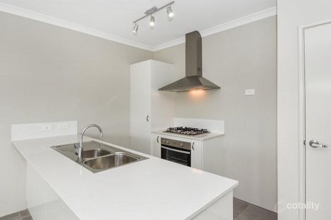 Property photo of 8 Gecko Way Banksia Grove WA 6031