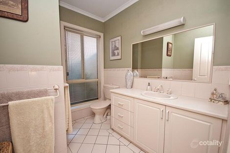 Property photo of 27 Hansen Circuit Renown Park SA 5008