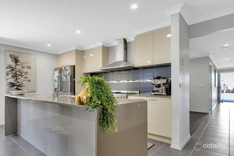Property photo of 29 Cooloongup Crescent Harkness VIC 3337