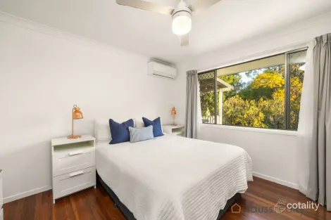 Property photo of 46 Hall Street Sherwood QLD 4075