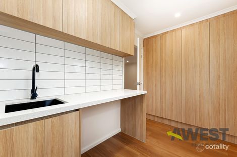 Property photo of 2/35 Roberts Road Airport West VIC 3042