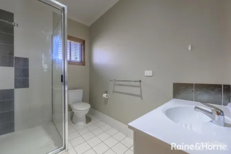 Property photo of 13/5 Flinders Parade Gladstone Central QLD 4680