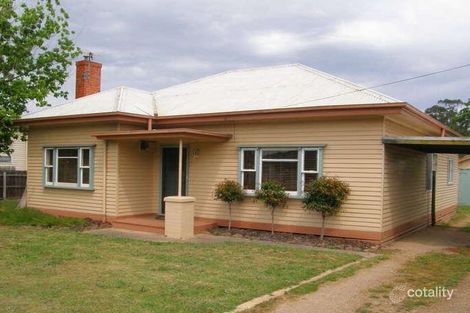 33 Powerscourt St, Maffra, VIC 3860