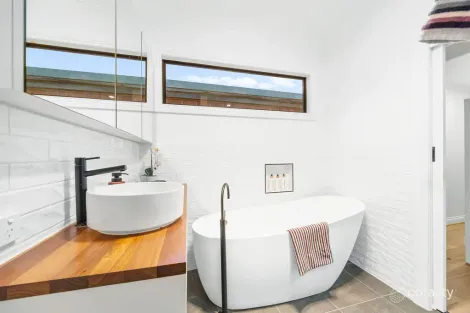 Property photo of 1014 Ripon Street South Redan VIC 3350