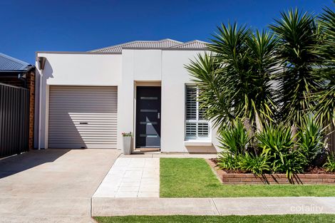 1 Cowra Cres, Park Holme, SA 5043