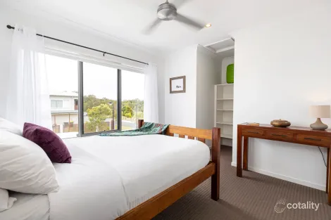 Property photo of 18 Viridian Circuit Birtinya QLD 4575