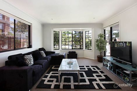 Property photo of 6 McIlwain Drive Mermaid Waters QLD 4218