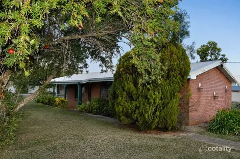 16 Tooth St, Clifton, QLD 4361