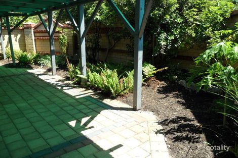 Property photo of 1/40 Vahland Avenue Riverton WA 6148
