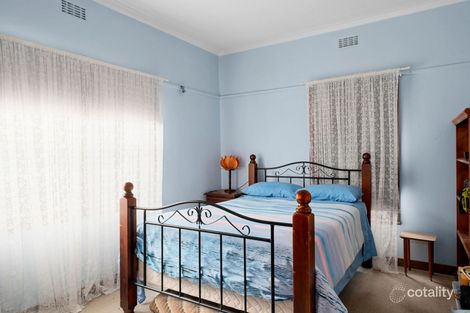 Property photo of 5 Heather Grove Myrtleford VIC 3737