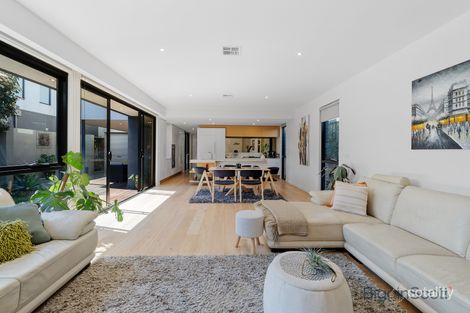 Property photo of 6 Eucalyptus Drive Maidstone VIC 3012