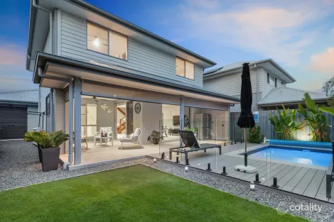 Property photo of 12 Forest Court Helensvale QLD 4212