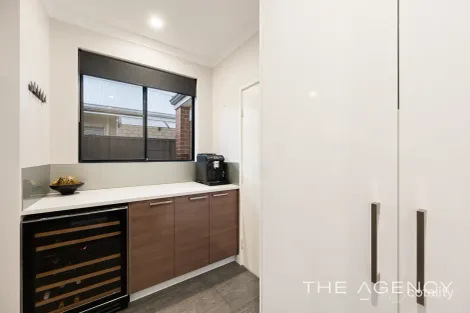 Property photo of 3 Perilla Way Treeby WA 6164