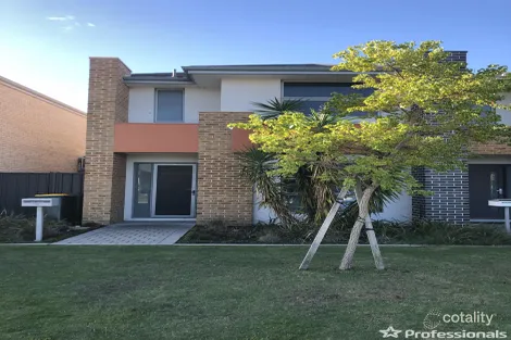 24/1 Pitta Cnr, Success, WA 6164