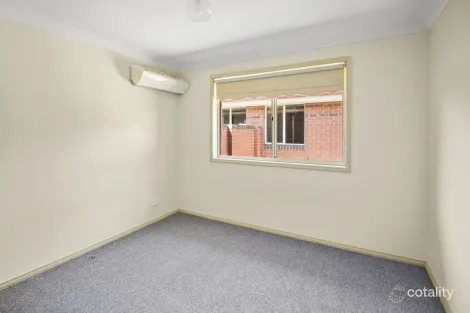 Property photo of 1/4 Jervis Place Tatton NSW 2650