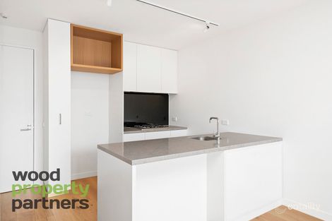 Property photo of 102/32 Prince Edward Avenue McKinnon VIC 3204