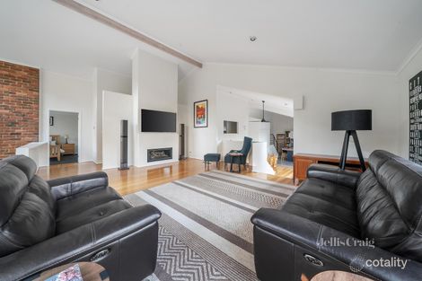 Property photo of 31 Bainbridge Drive Eltham VIC 3095