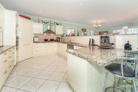 Property photo of 32 Mitchell Street Chifley NSW 2036