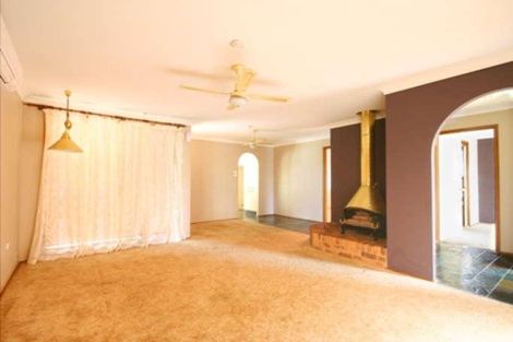 Property photo of 31 Solander Drive St Clair NSW 2759
