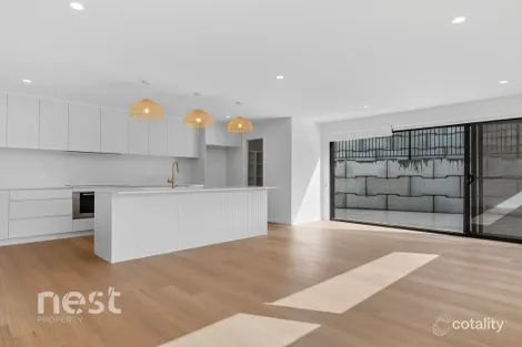 Property photo of 2/54 Hillside Drive Blackmans Bay TAS 7052