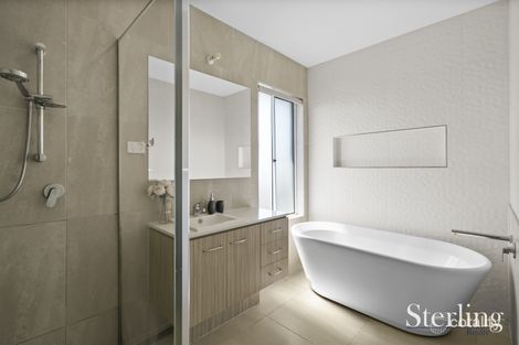 Property photo of 8 Brinkerhoff Crescent Point Cook VIC 3030