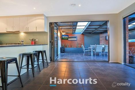 Property photo of 7 Mariner Close Cranbourne North VIC 3977