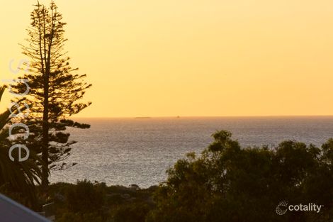 Property photo of 17 Branksome Gardens City Beach WA 6015