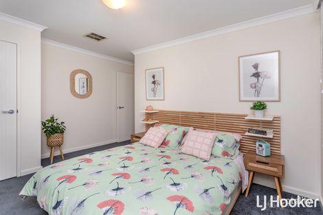Property photo of 8 Alder Way Thornlie WA 6108